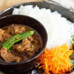 ごろっと牛肉とたまねぎのカレー